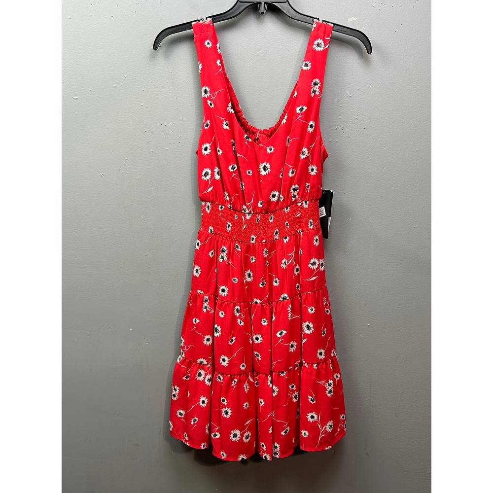 City Studio Floral Tiered Dress Womens Small Sleeveless Red Smocked‎ Mini